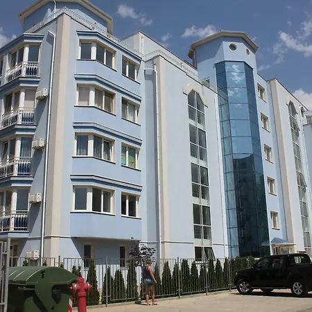 In Sunny Dream Apartcomplex * Свети-Влас