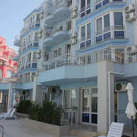 In Sunny Dream Apartcomplex Апартаменты Свети-Влас