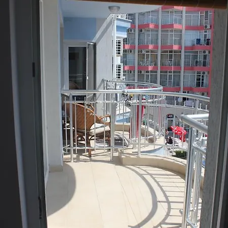 Апартаменты In Sunny Dream Apartcomplex *